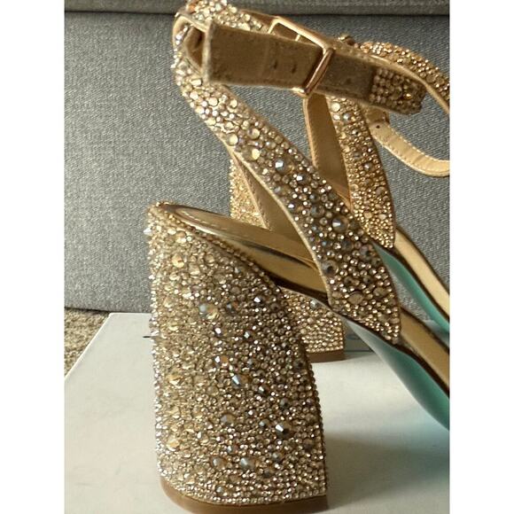 NEW Betsy Johnson Jet Light Gold Rhinestone‎ Block Heel 6.5 Dress Sandal - Picture 5 of 10